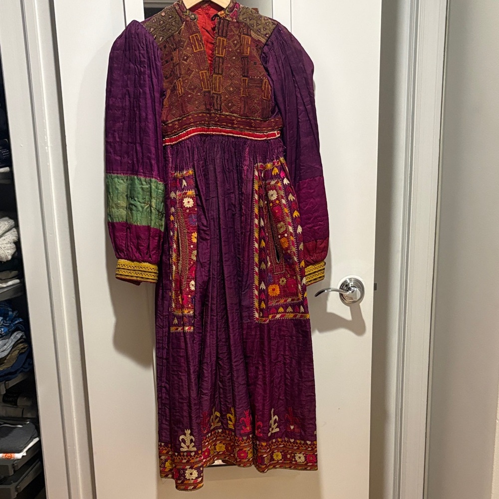 Vintage Purple Bohemian Embroidered Long-Sleeve Maxi Dress
